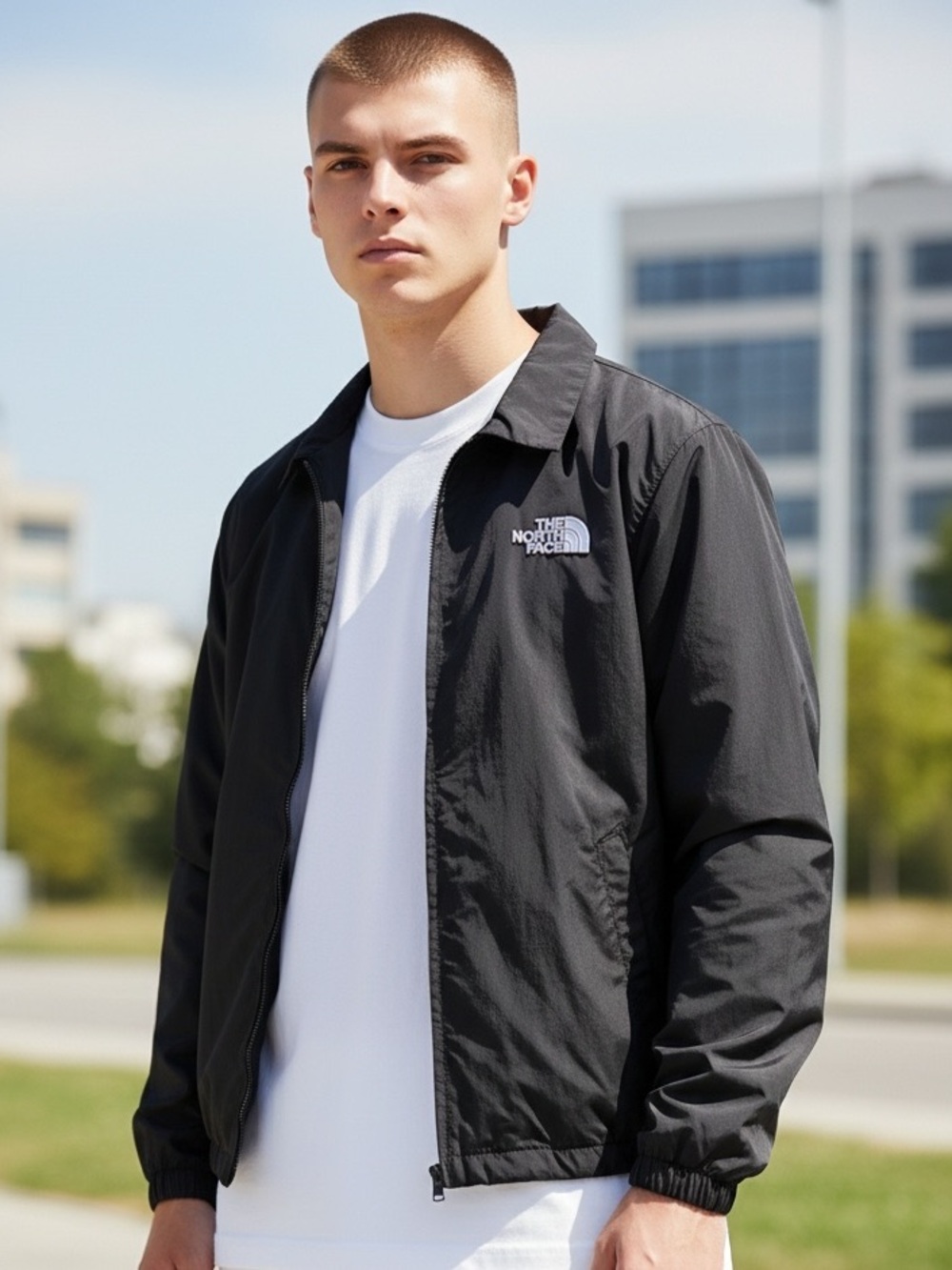 NWT The North Face Black Men's Windbreaker Jacket